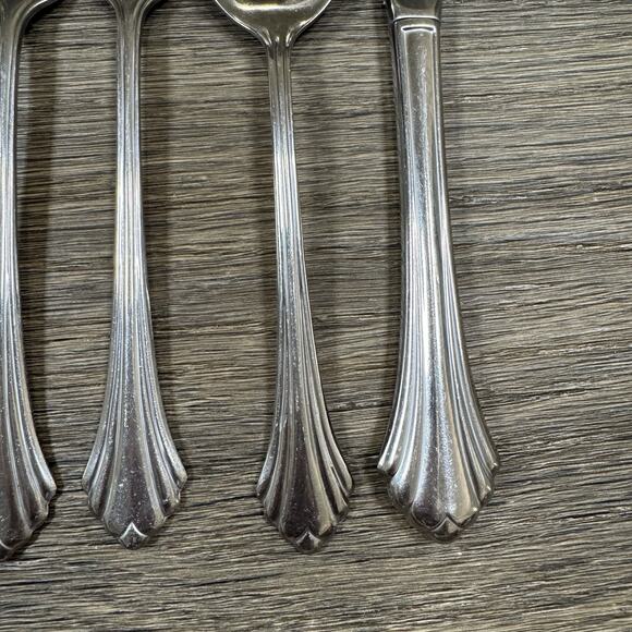 ONEIDA Bancroft 9 Piece Stainless Knife Dinner Salad Forks Serving Soup Spoons - Picture 7 of 14